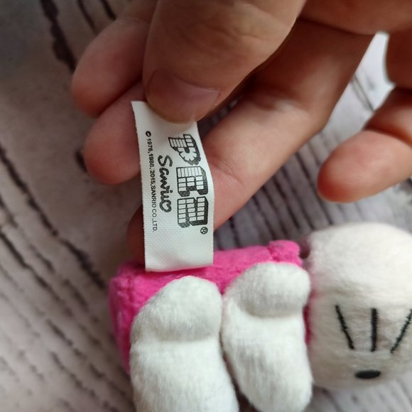 Hello Kitty PEZ Candy Dispenser Plush Clip Key Chain Sanrio Pink 3' - Picture 5 of 6